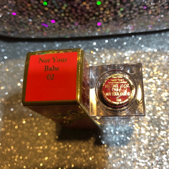 BNIB! Juicy Couture Glitter Velour Lipstick in Not Your Babe 02 💄 - Picture 4 of 7